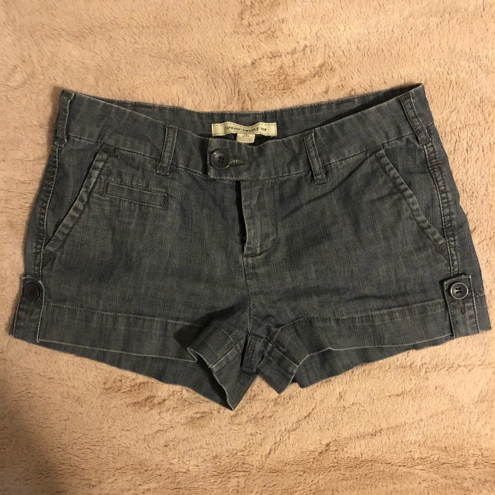 Grey shorts